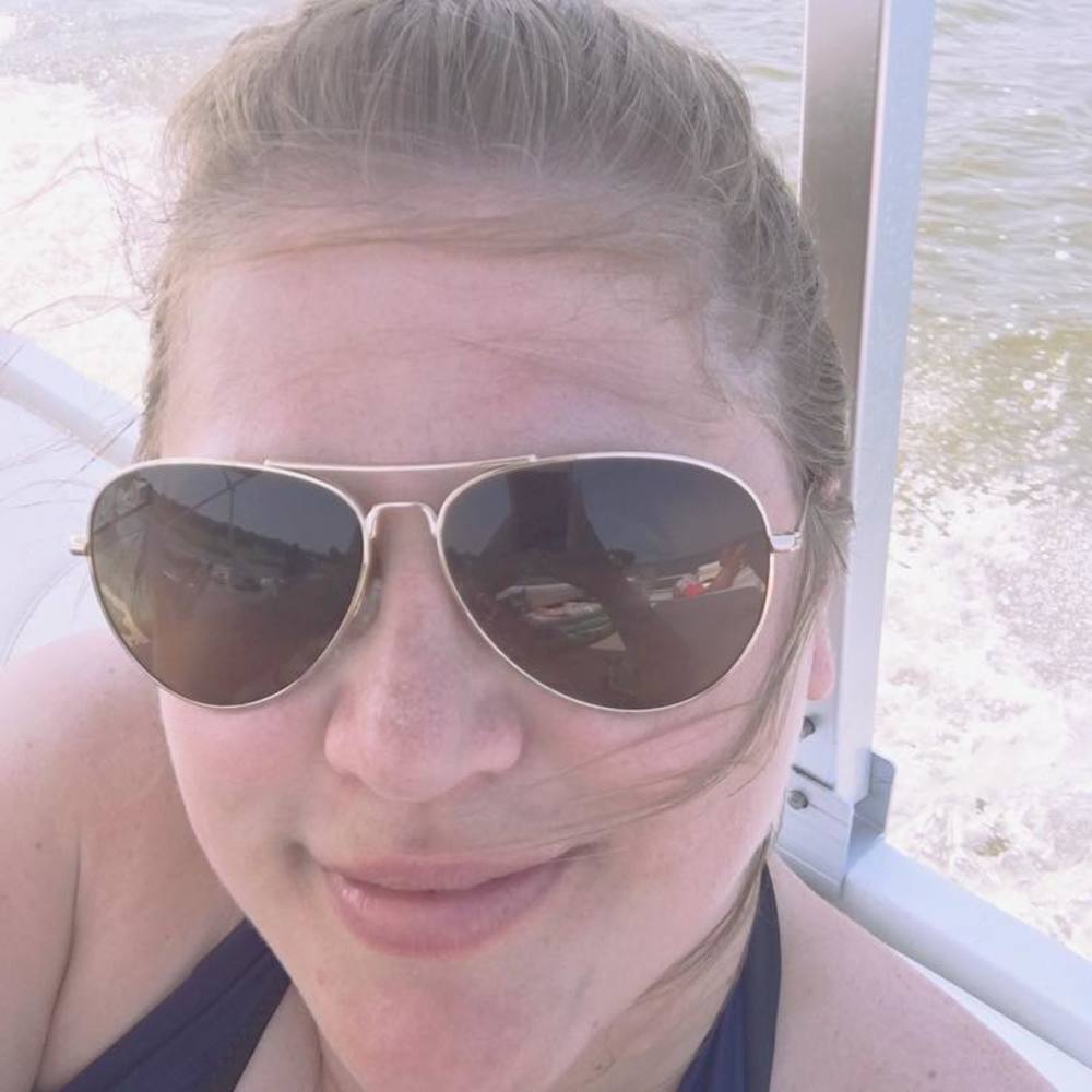 Meet your Posher, Julie